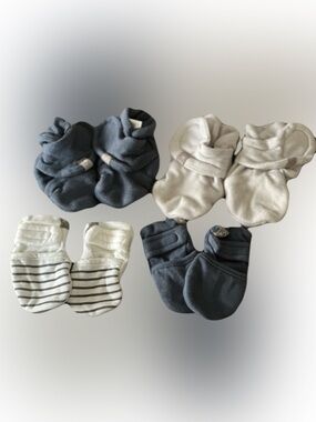 Goumi Kids Bootie and Mitten Lot Excellent Condition